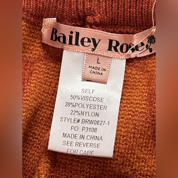 Bailey Rose Abstract Pattern Print Pants Sz. L - Picture 3 of 8